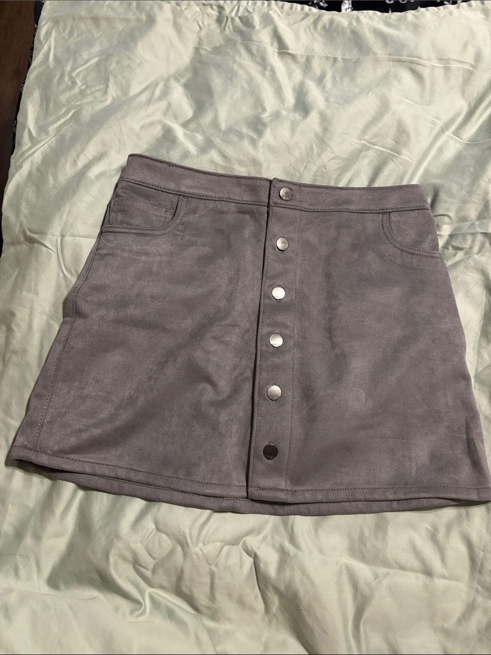 Express Button-Front Mini Skirt in Light Gray